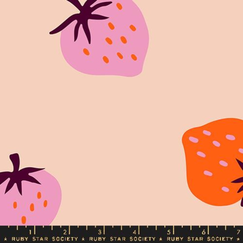 WIDEBACK Strawberry in Peach Yardage