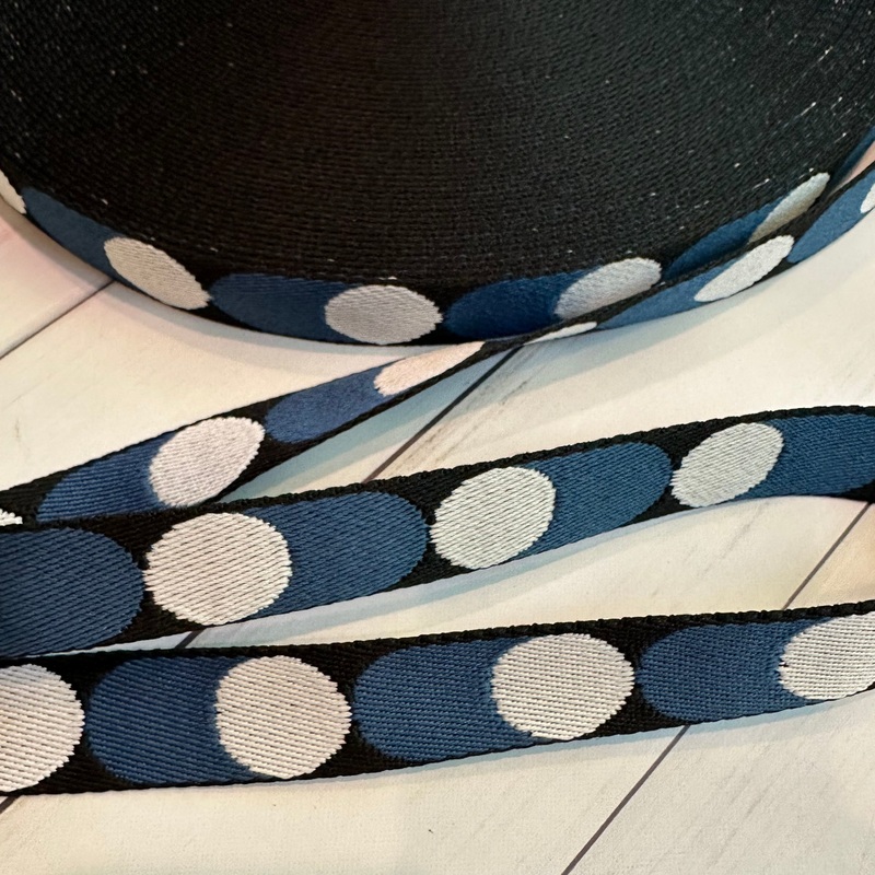 1″ Webbing: Dots on Black