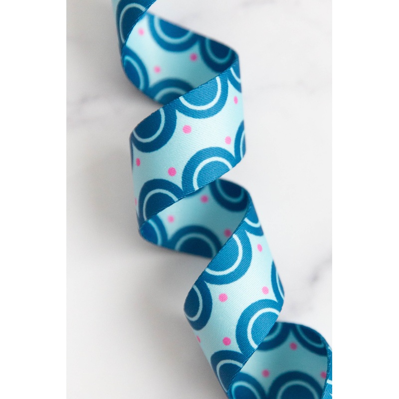 Wholesale Color Pop Webbing: Sweet Scallops in Blueberry 1 1/2″ wide Sweet Scallops – 25 yards