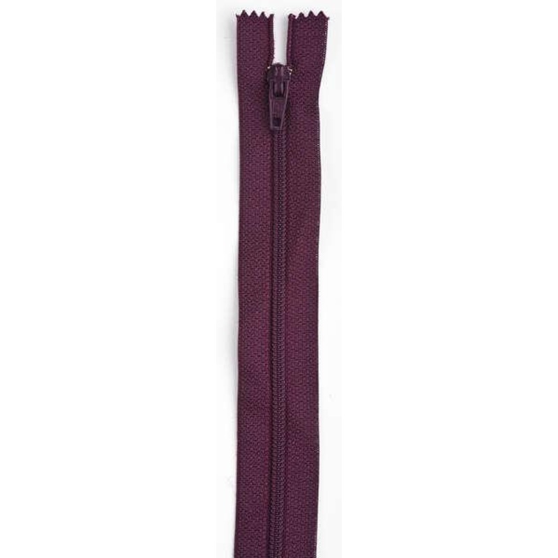 All-Purpose Polyester Coil Zipper 14in Maroon – F7214-041B