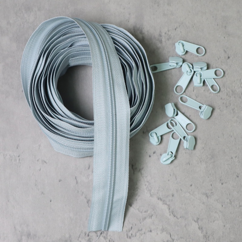 5 Yards Zipper Tape (10 Pulls)- Lt. Grey