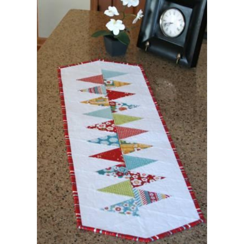 Winding Road Table Runner 14 1/2″ x 47 1/2″