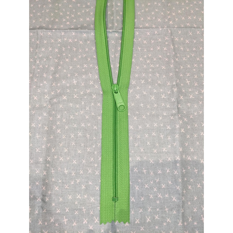 18″ Zipper Spring Green ZZ18SpG