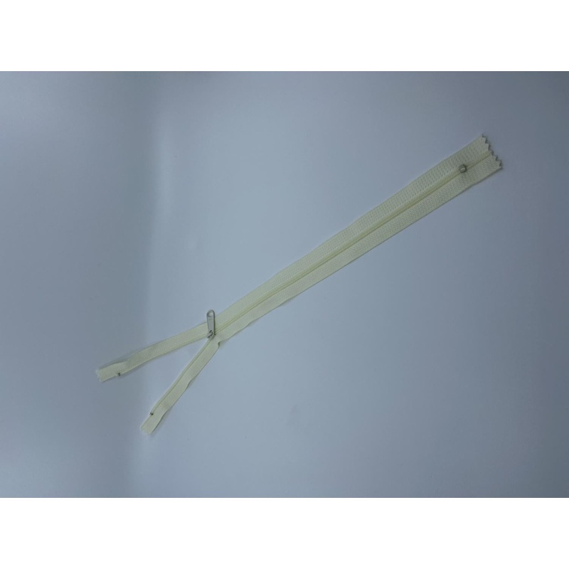 18″ Zipper Ivory ZZ18I