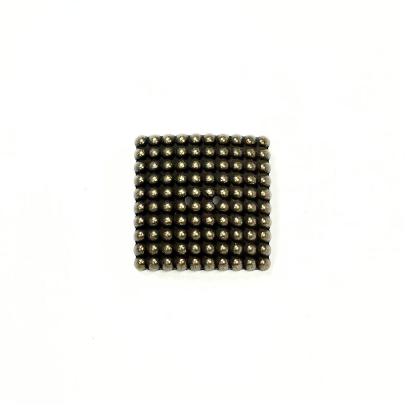 Dill Metal Square Antique Gold Button