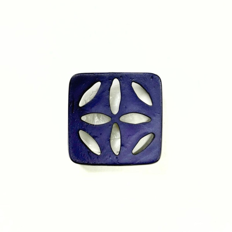 Dill Plastic Square Navy Cutout Button