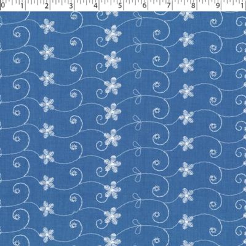 CONTRAST EMBROIDERED EYELET 654 CHAMBRAY